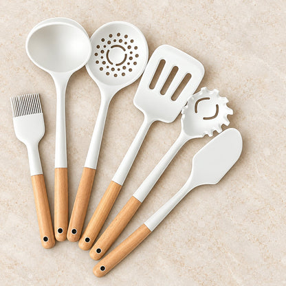 Set de 6 utensilios blancos con mangos de madera — P2